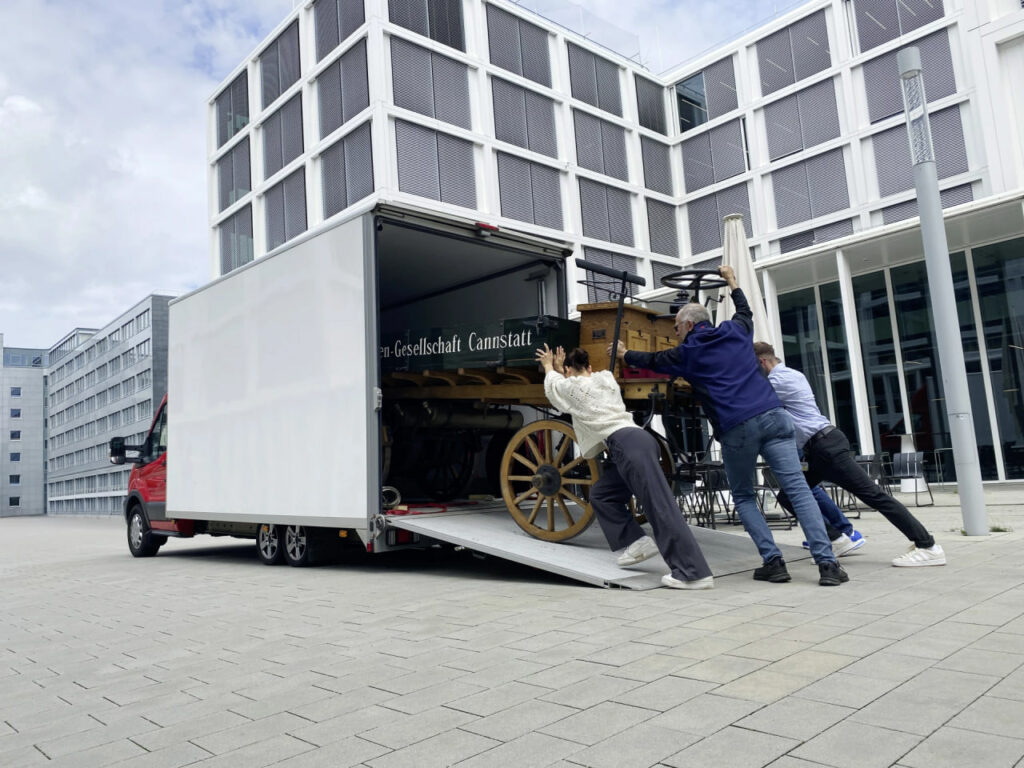 بازسازی کامیون بنزینی دایملر