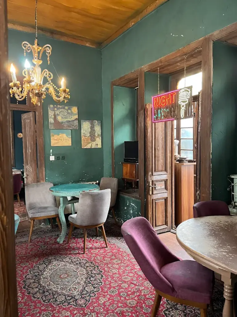 کافه ترنج رشت