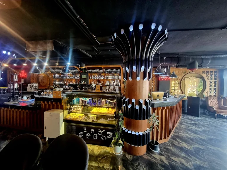 کافه رستوران شکم‌الملوک