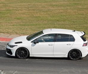 نسخه‌ای قوی‌تر از فولکس واگن گلف R‌ با پسوند کلاب اسپرت به بازار می‌آید