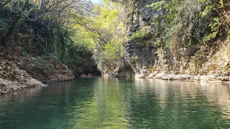 دره مارتویلی (Martvili Canyon)