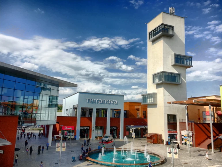 مرکز خرید ایست پوینت (East Point)