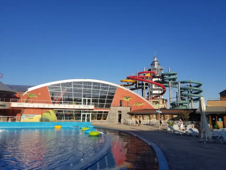 پارک آبی جی‌نو پارادایس (Gino Paradise)