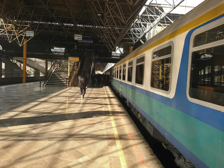 تاریخچه و معماری ایستگاه راه‌آهن تهران