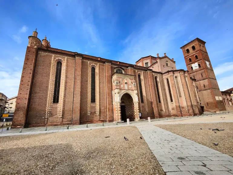 کلیسای جامع آستی (Asti Cathedral)