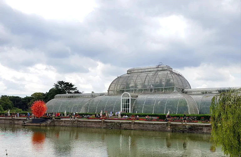 باغ گیاه‌شناسی رویال، کیو (Royal Botanic Gardens, Kew)