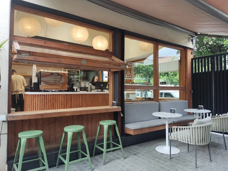 کافه بیکروم