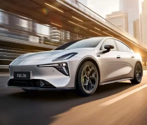 ترکیب تکنولوژی فراری و هوش تسلا در یک خودرو؛ دیپال L06 رونمایی شد