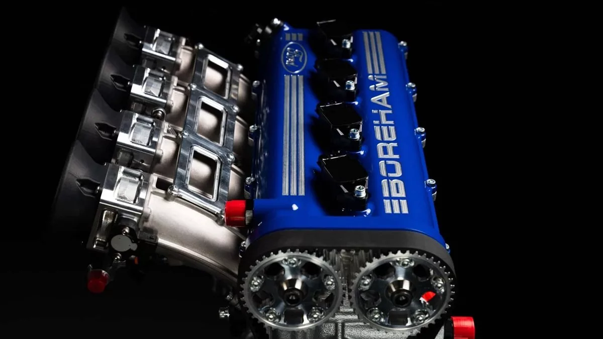 موتور چهارسیلندر بورهام تا ۱۰۰۰۰ دور در دقیقه کار می‌کند