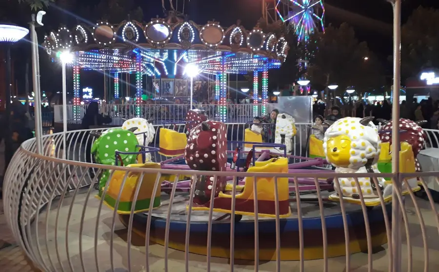 سرزمین موج‌های آبی