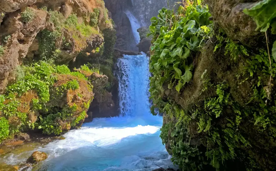 آبشار آتشگاه