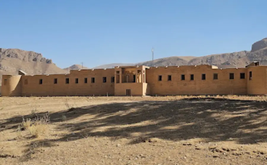  قلعه سردار جنگل در اردل