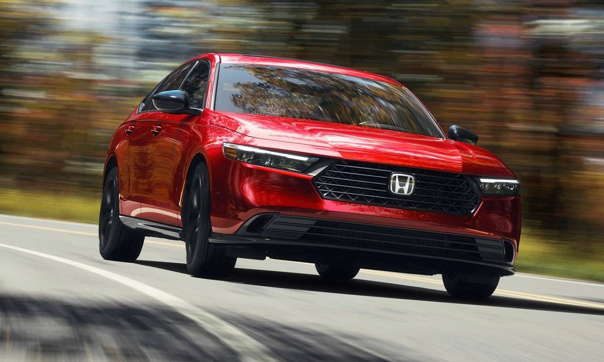 هوندا آکورد PHEV به لیست خودروهای وارداتی اضافه شد [بهمن ۱۴۰۴]